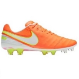 Nike Tiempo Voetbalschoenen Vrouwen Oranje